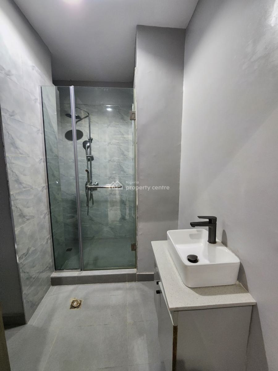 Lovely 4 Bedroom Maisonette with Pool, Gym, Elevator, Lekki Phase 1, Lekki, Lagos, Flat / Apartment for Sale