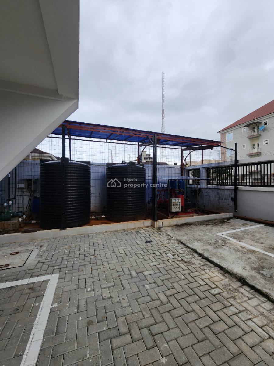Lovely 4 Bedroom Maisonette with Pool, Gym, Elevator, Lekki Phase 1, Lekki, Lagos, Flat / Apartment for Sale