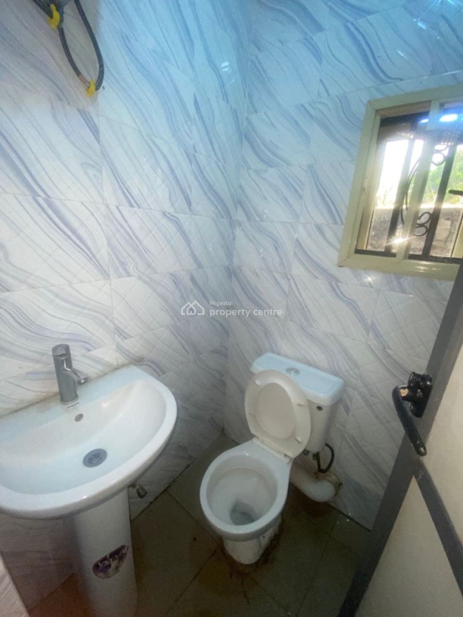 Excellent Spacious 1 Bedroom Apartment, Lugbe District, Abuja, Flat / Apartment for Rent