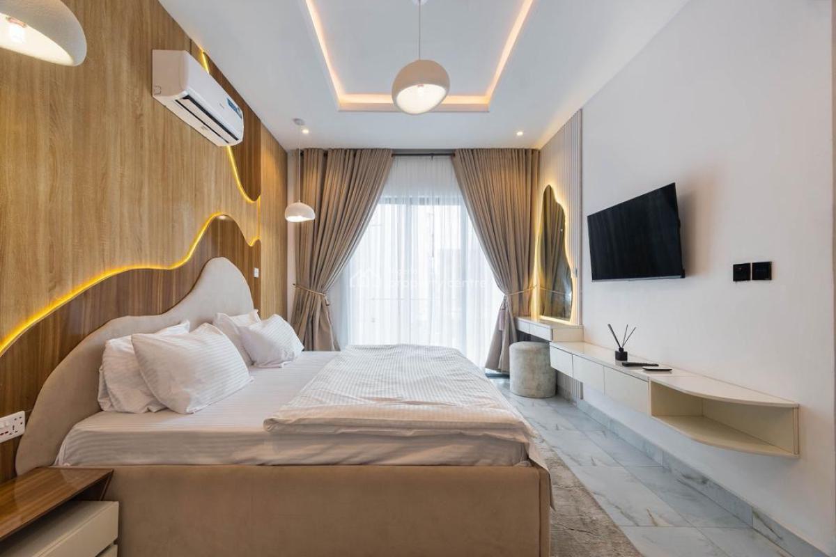 Luxury 1 Bedroom Apartment with 3 Balconies and Other Top Notch Amenit, Lekki Phase 1, Lekki, Lagos, Flat / Apartment Short Let