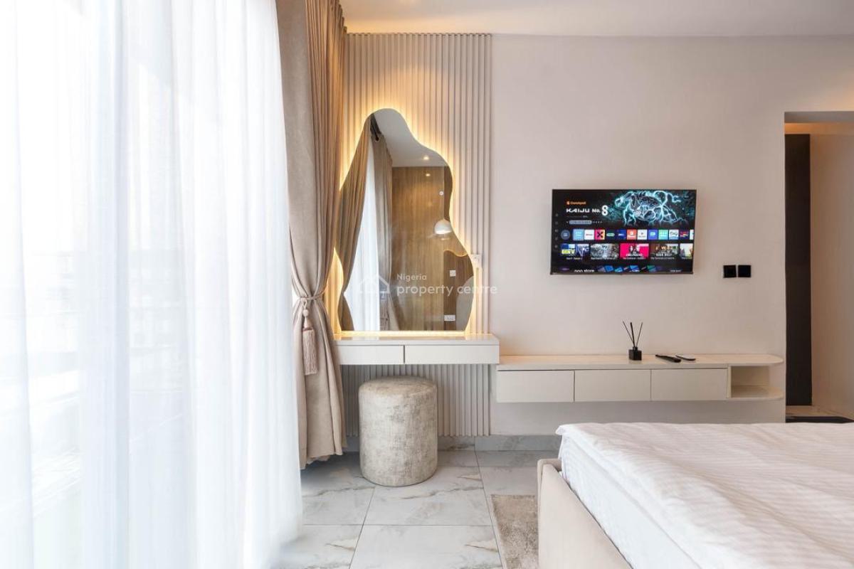 Luxury 1 Bedroom Apartment with 3 Balconies and Other Top Notch Amenit, Lekki Phase 1, Lekki, Lagos, Flat / Apartment Short Let