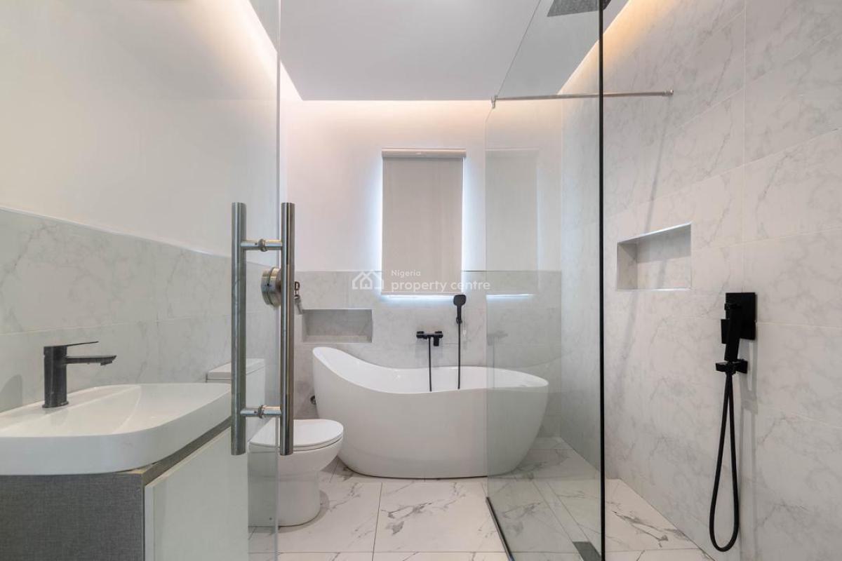 Luxury 1 Bedroom Apartment with 3 Balconies and Other Top Notch Amenit, Lekki Phase 1, Lekki, Lagos, Flat / Apartment Short Let