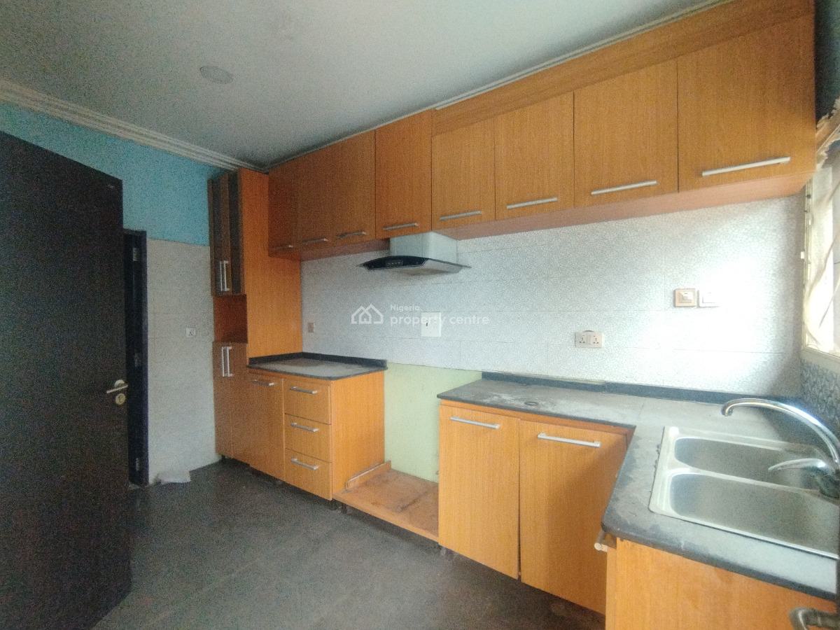 Lovely 2 Bedrooms Flat, Ebute, Ikorodu, Lagos, Flat / Apartment for Rent