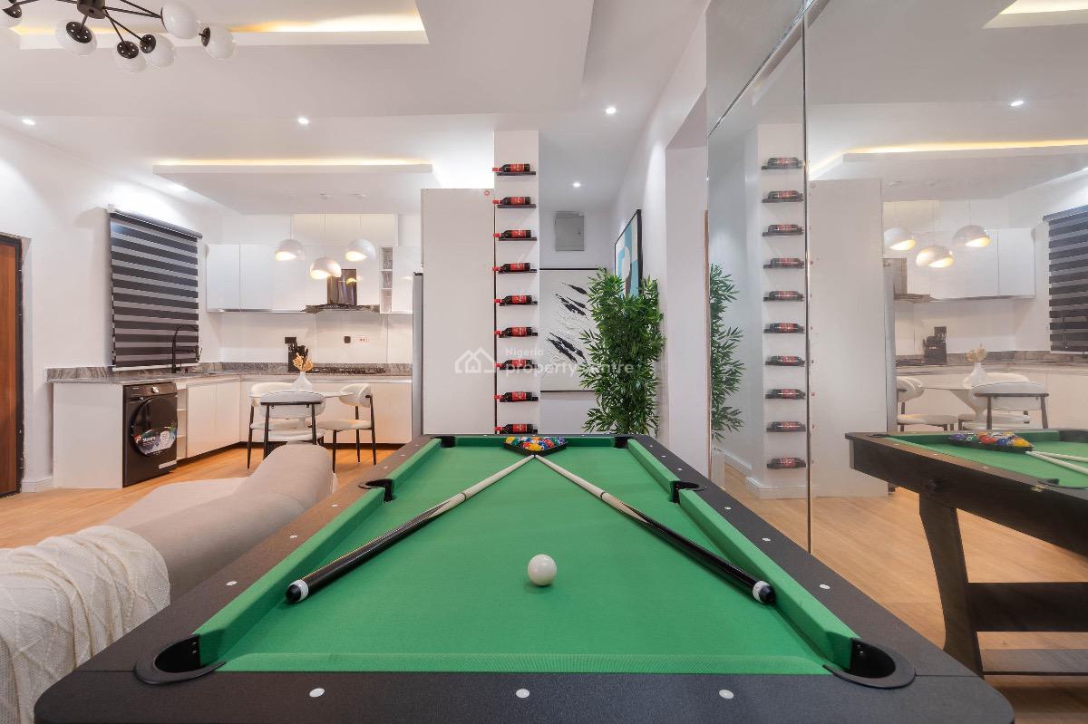 Papaya Spacious - 2 Bedrooms Apartment with Snooker Board and Swimming, Lekki Phase 2, Lekki, Lagos, Flat / Apartment Short Let