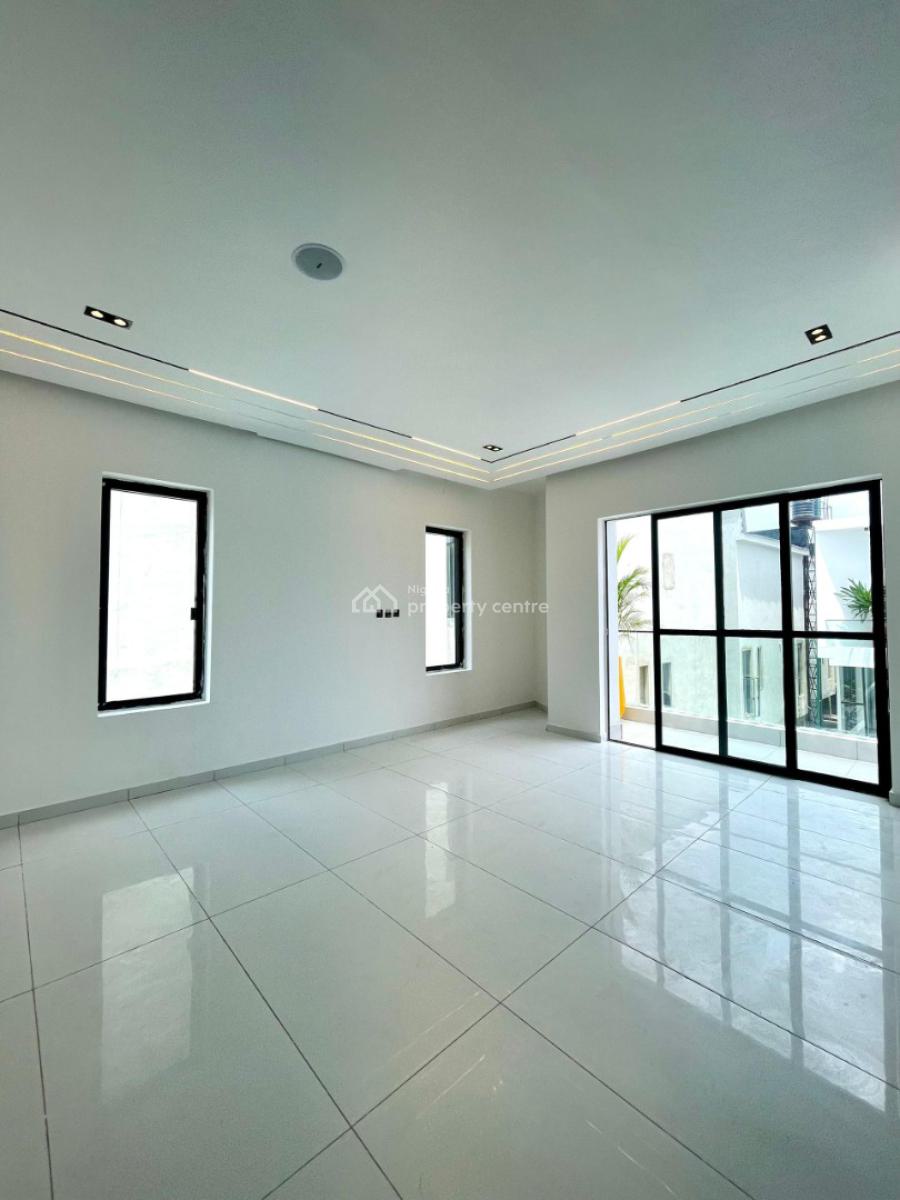 4 Bedrooms Semi-detached Duplex with Bq, Lekki, Lagos, Semi-detached Duplex for Sale