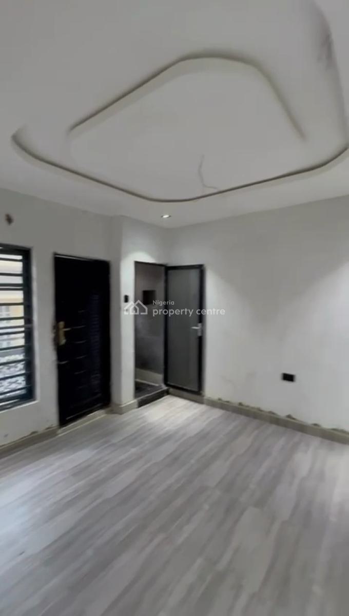 Lovely 1bedroom Flat with 2toilet 1bath, Off Morroco Road, Yaba, Lagos, Mini Flat (room and Parlour) for Rent