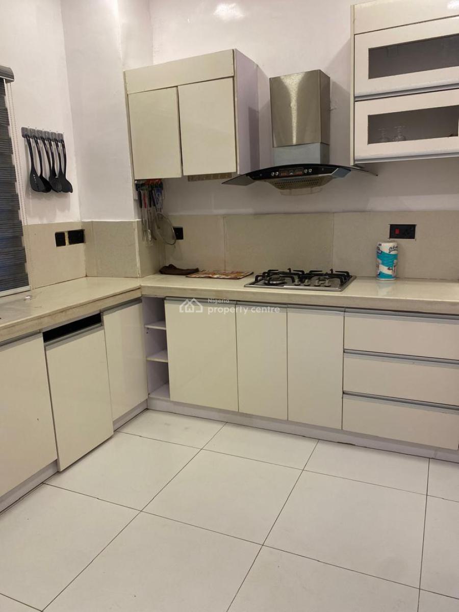 Tastefully Furnished and Serviced 2 Bedroom En-suite Flat with Fully F, Ikate, Lekki, Lagos, Flat / Apartment for Rent