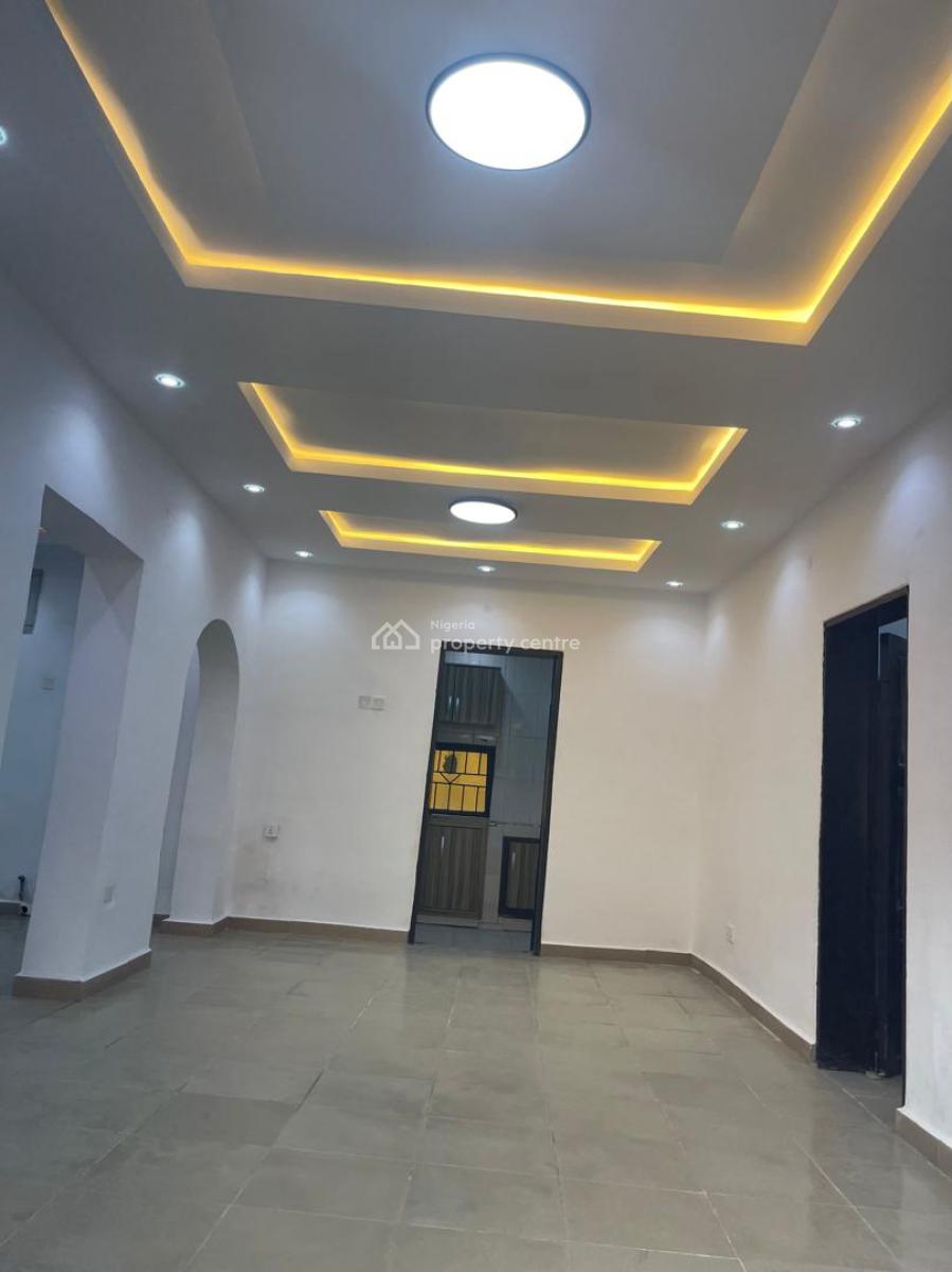 Brazil 3bd Flat, Akoka By Pako Chemist, Akoka, Yaba, Lagos, Flat / Apartment for Rent