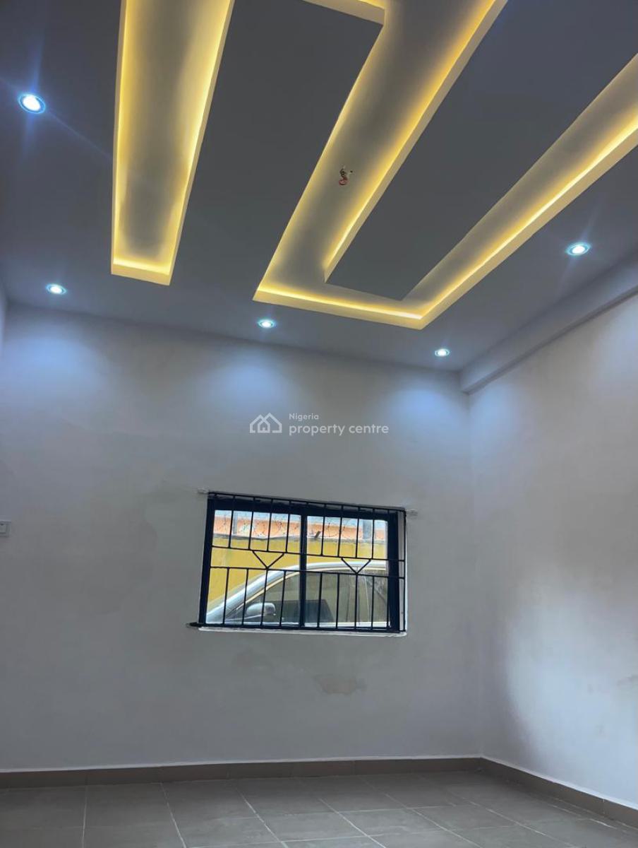 Brazil 3bd Flat, Akoka By Pako Chemist, Akoka, Yaba, Lagos, Flat / Apartment for Rent