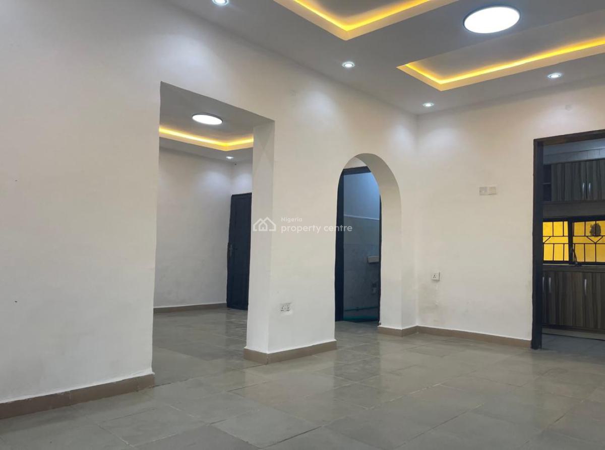 Brazil 3bd Flat, Akoka By Pako Chemist, Akoka, Yaba, Lagos, Flat / Apartment for Rent