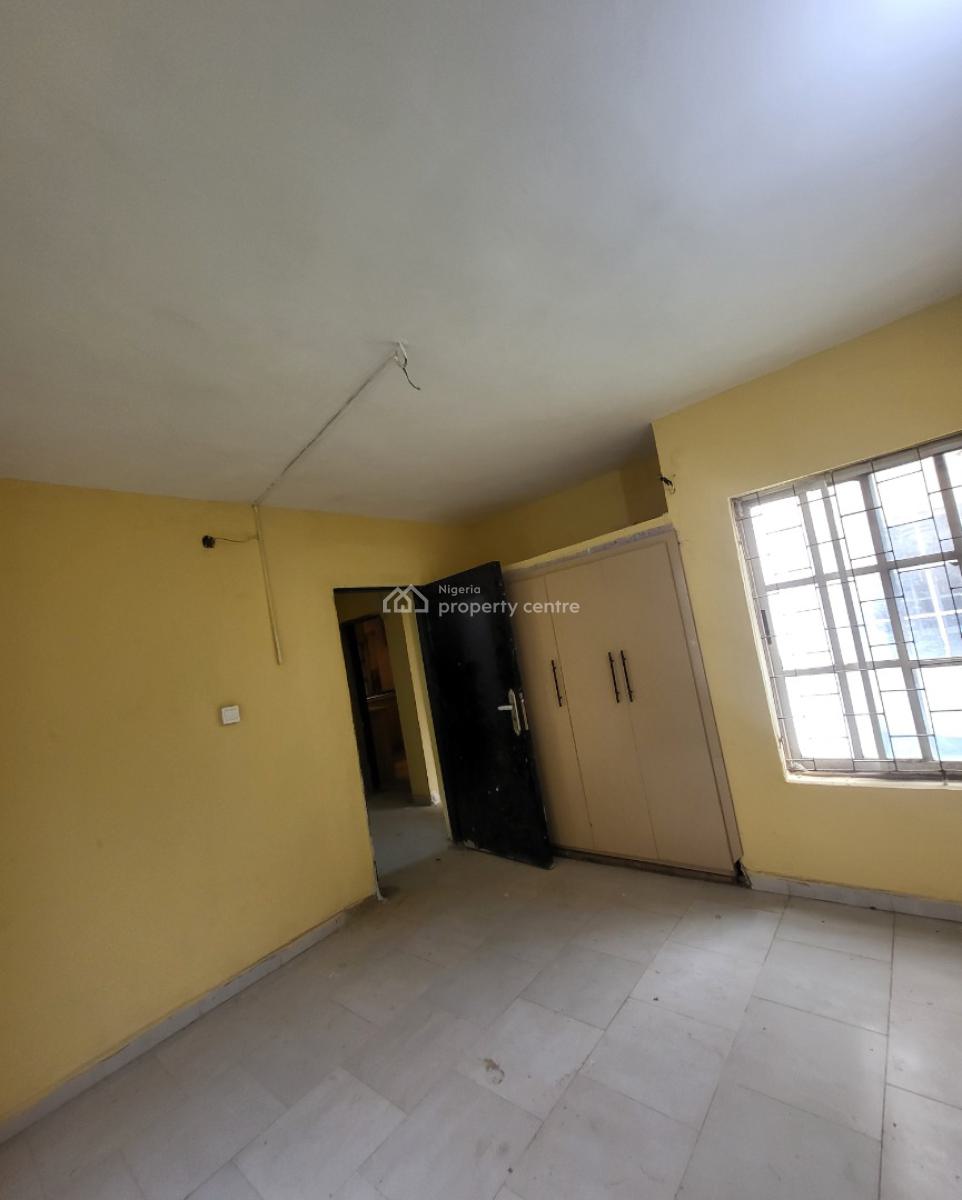 Luxurious Massive 2 Bedrooms Flat, Near Shagari Plaza, Area 1, Garki, Abuja, Flat / Apartment for Rent