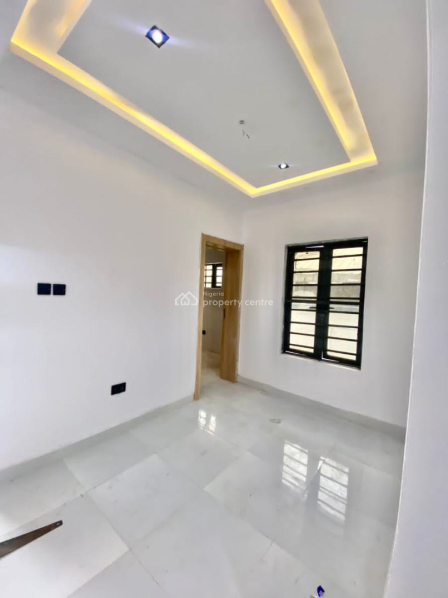 a Standard 2bedroom Flat, Before Shoprite Ajah, Lekki Phase 2, Lekki, Lagos, Flat / Apartment for Rent
