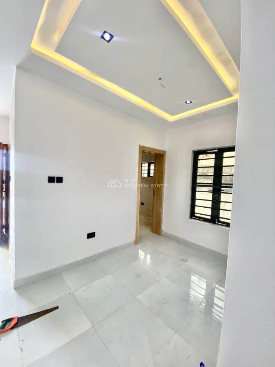 a Standard 2bedroom Flat, Before Shoprite Ajah, Lekki Phase 2, Lekki, Lagos, Flat / Apartment for Rent