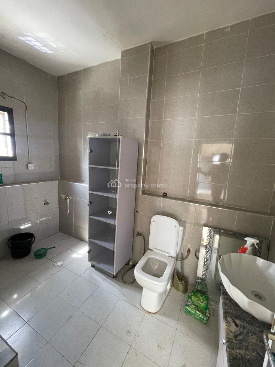 4 Bedrooms with Bq, Airport Road, Jabi, Abuja, Terraced Duplex for Rent