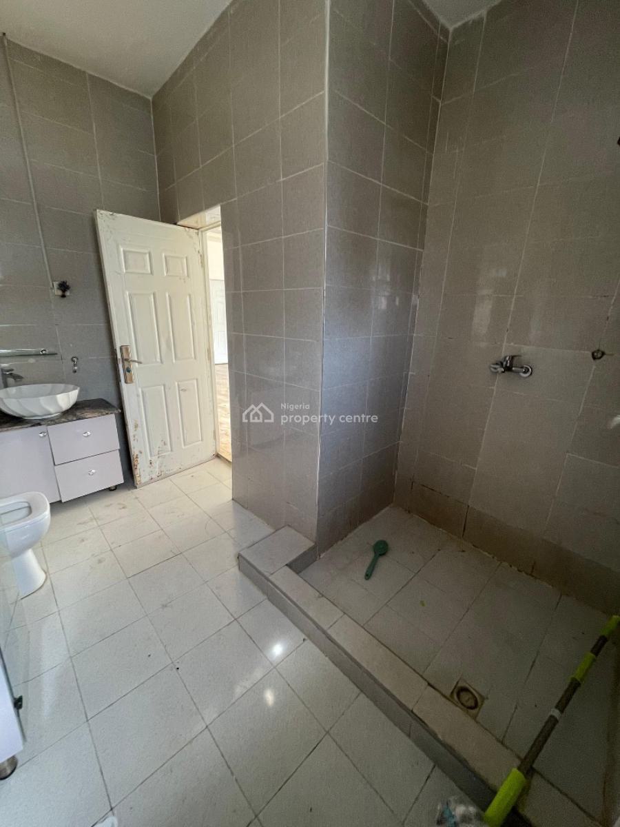 4 Bedrooms with Bq, Airport Road, Jabi, Abuja, Terraced Duplex for Rent