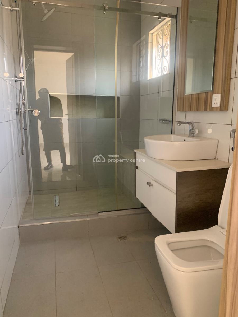 4 Bedrooms with Bq, Airport Road, Jabi, Abuja, Terraced Duplex for Rent