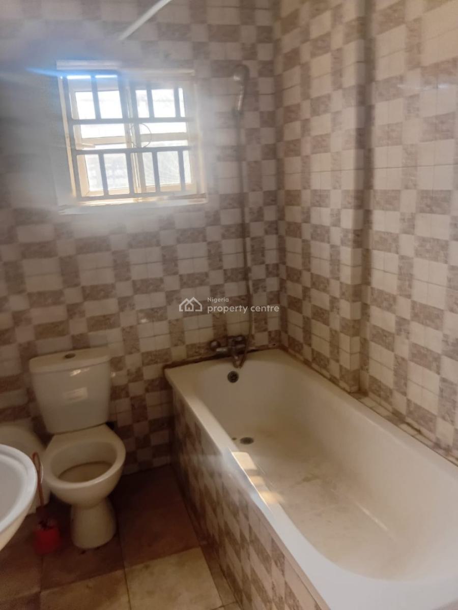 Spacious 3 Bedrooms Flat in a Mini Estate, Chevron, Lekki, Lagos, Flat / Apartment for Rent