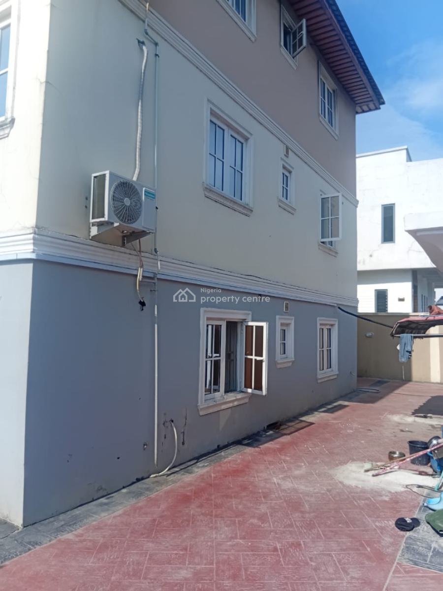 Spacious 3 Bedrooms Flat in a Mini Estate, Chevron, Lekki, Lagos, Flat / Apartment for Rent