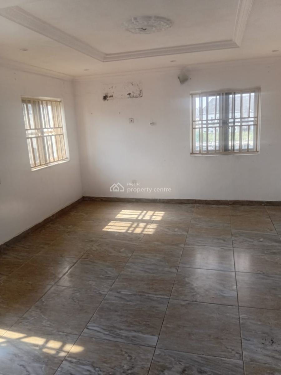 Spacious 3 Bedrooms Flat in a Mini Estate, Chevron, Lekki, Lagos, Flat / Apartment for Rent