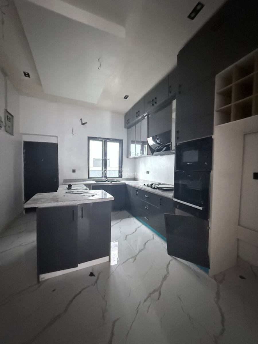 4 Bedrooms Semi-detached Duplex + Bq, Chevron, Lekki, Lagos, Semi-detached Duplex for Rent