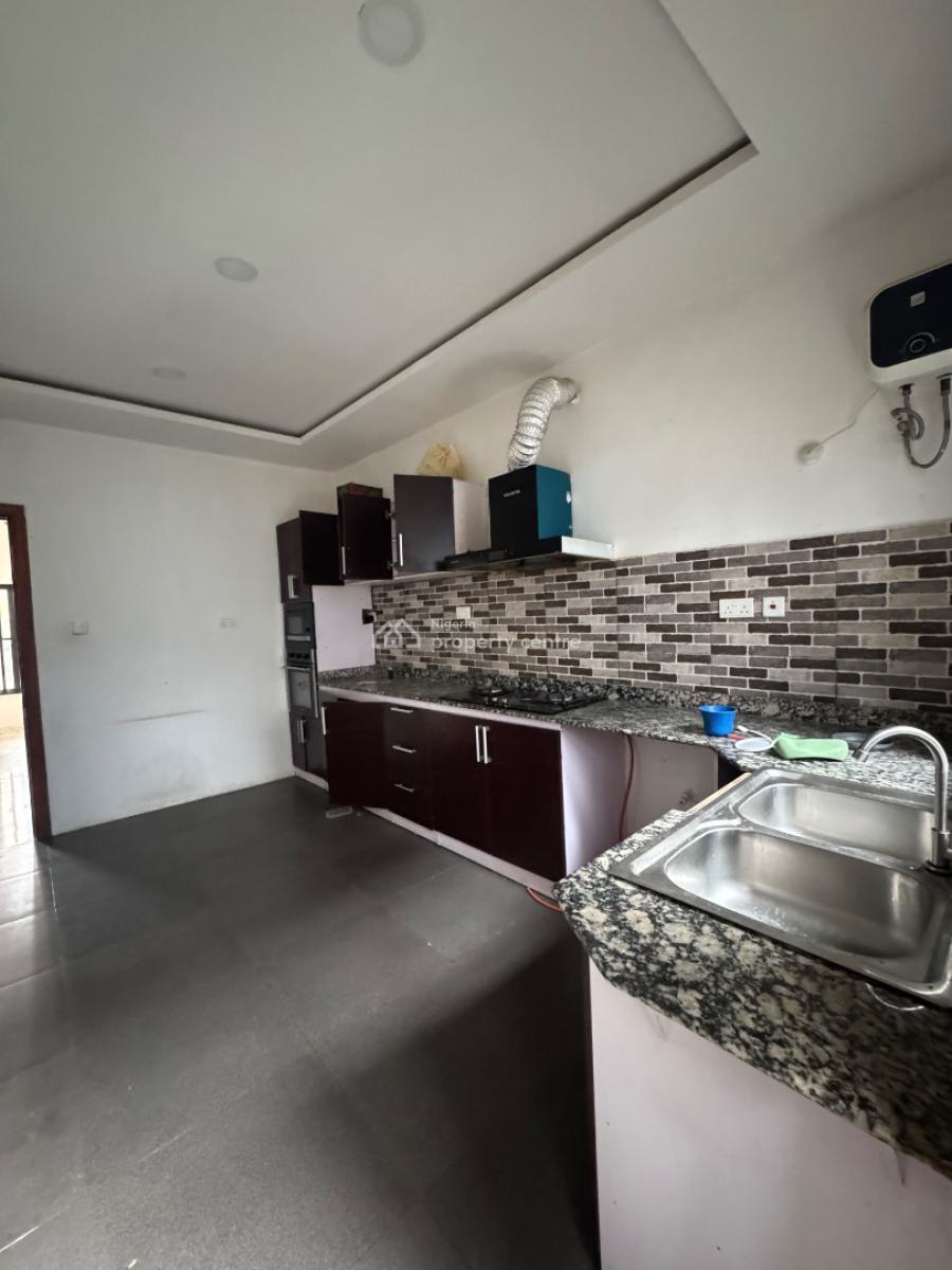 Well Maintaned 4 Bedrooms Semi Detached Duplex, Orchid, Lekki Phase 2, Lekki, Lagos, Semi-detached Duplex for Rent