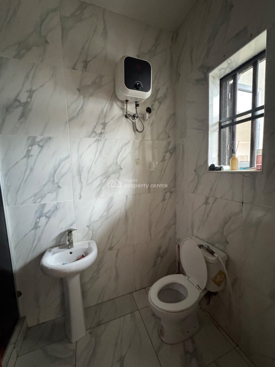 Well Maintaned 4 Bedrooms Semi Detached Duplex, Orchid, Lekki Phase 2, Lekki, Lagos, Semi-detached Duplex for Rent
