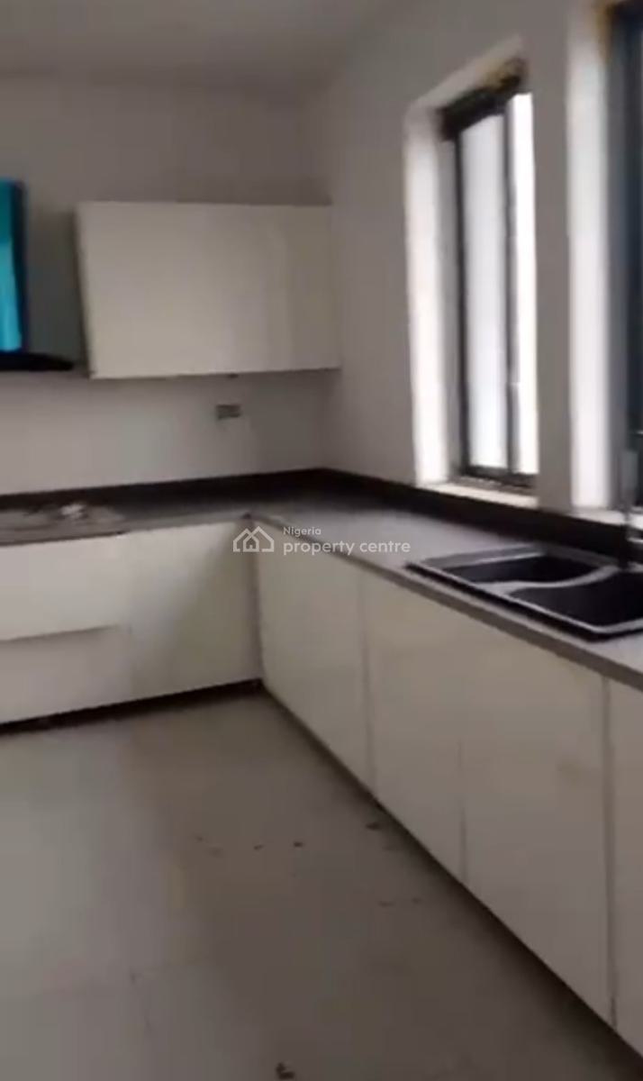 5bedroom Terrace with Bq in a Mini Estate Inside Mojisola Onikoyi Esta, Onikoyi, Ikoyi, Lagos, Terraced Duplex for Sale