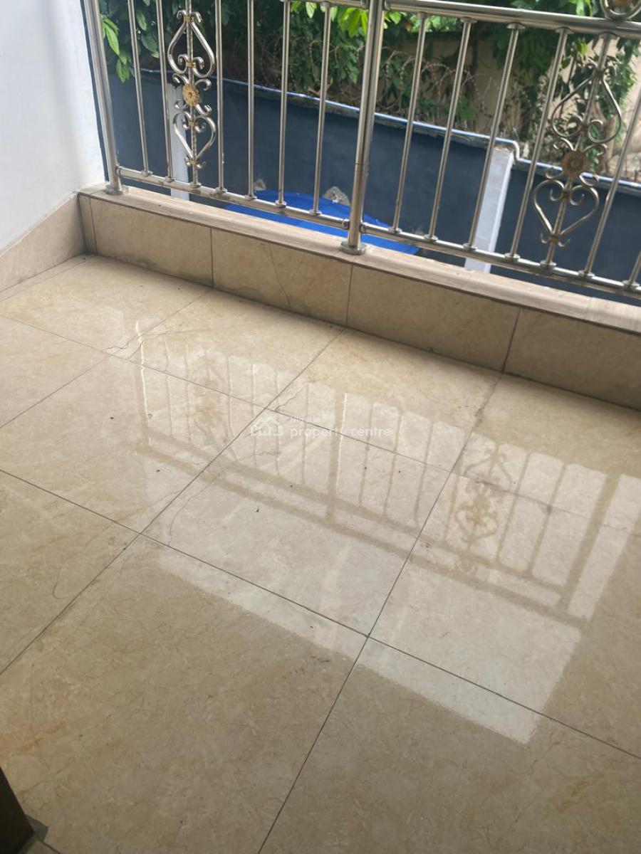 Spacious 3 Bedrooms Flat / Apartment, Mercy Land Estate, By Magodo Phase 1, Magodo, Lagos, Flat / Apartment for Rent