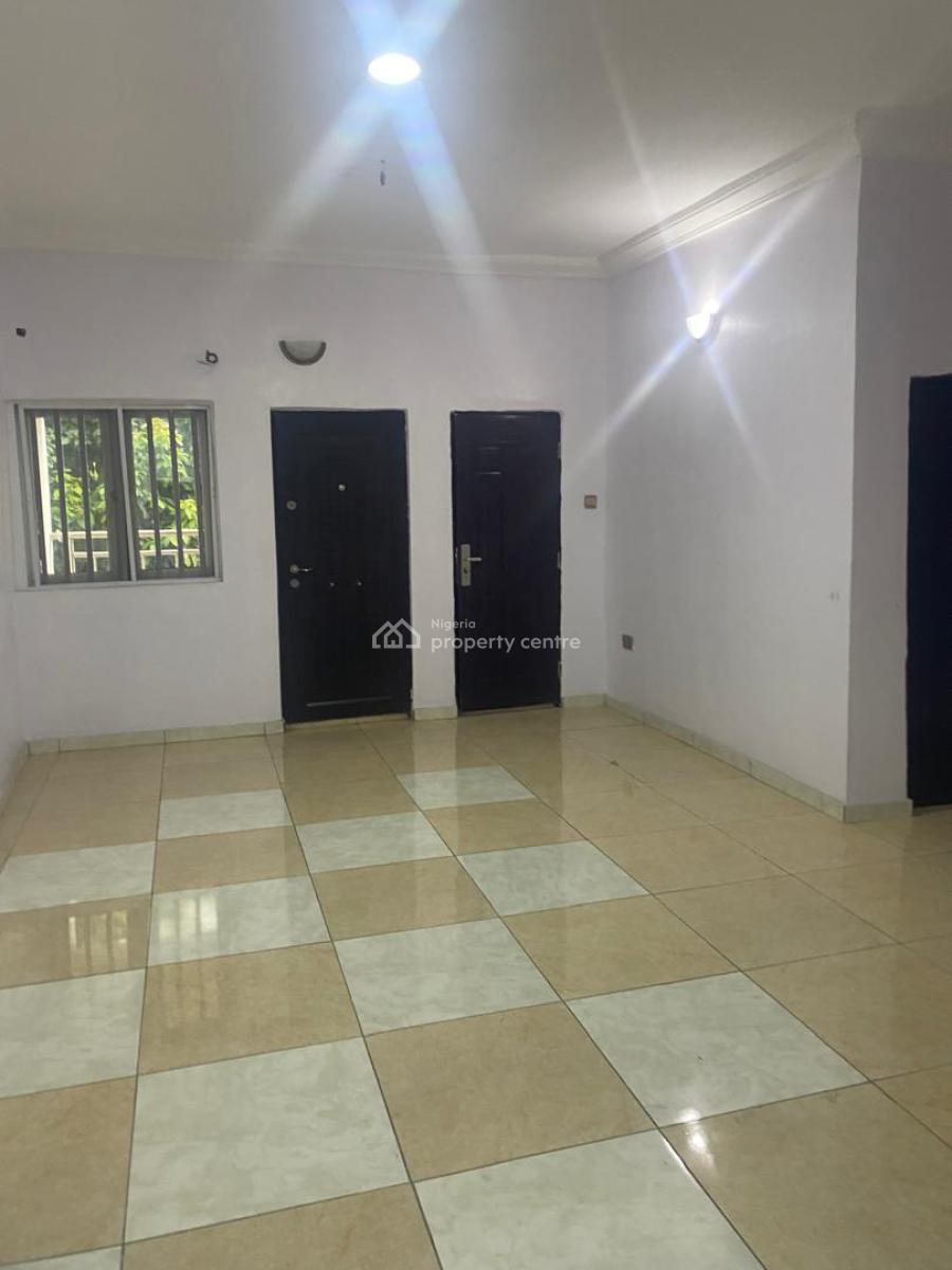 Spacious 3 Bedrooms Flat / Apartment, Mercy Land Estate, By Magodo Phase 1, Magodo, Lagos, Flat / Apartment for Rent