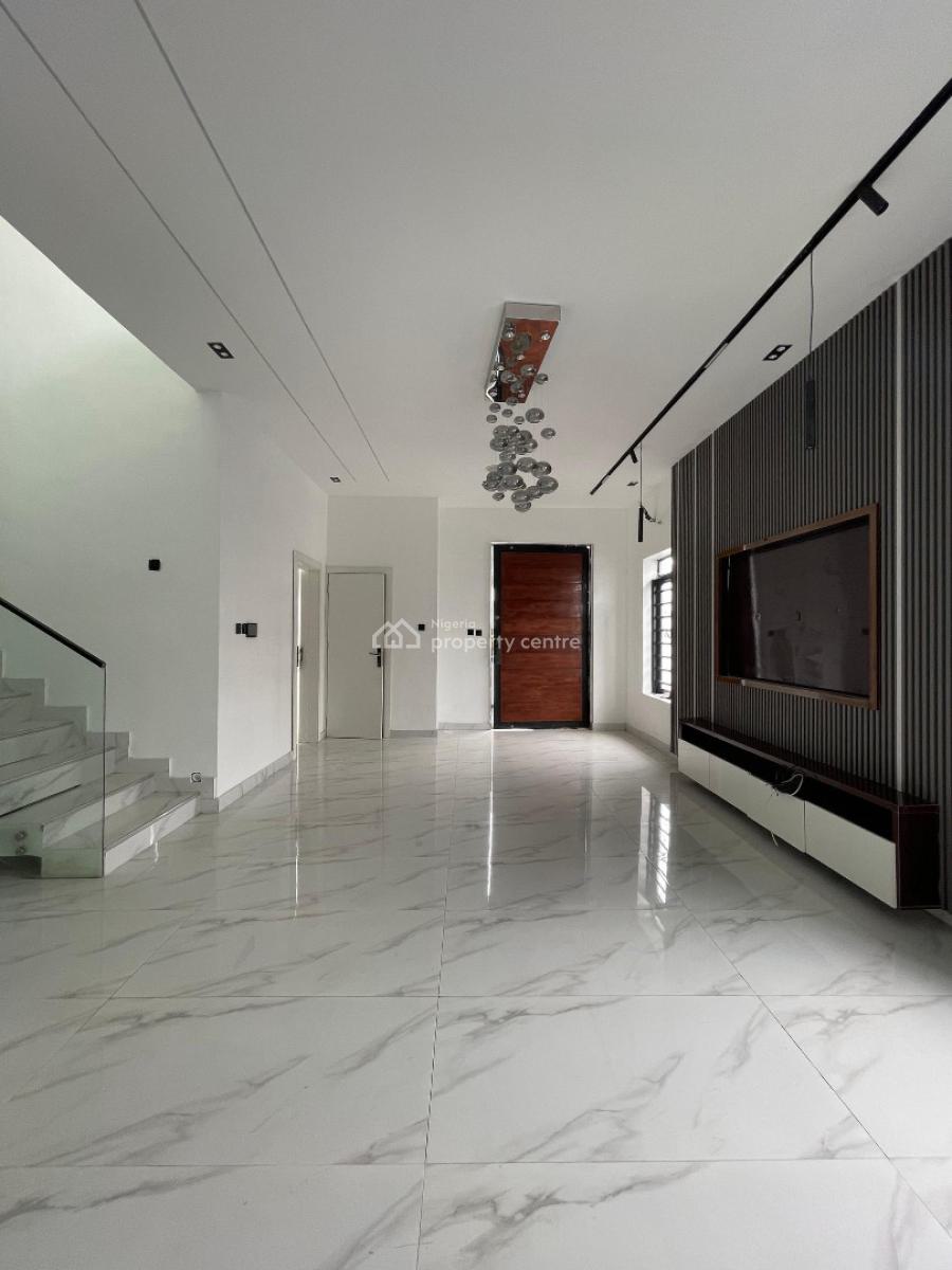 Exquisite 4 Bedroom Fully Detached Duplex with Pool and Bq, Ajah, Lagos, Flat / Apartment for Sale