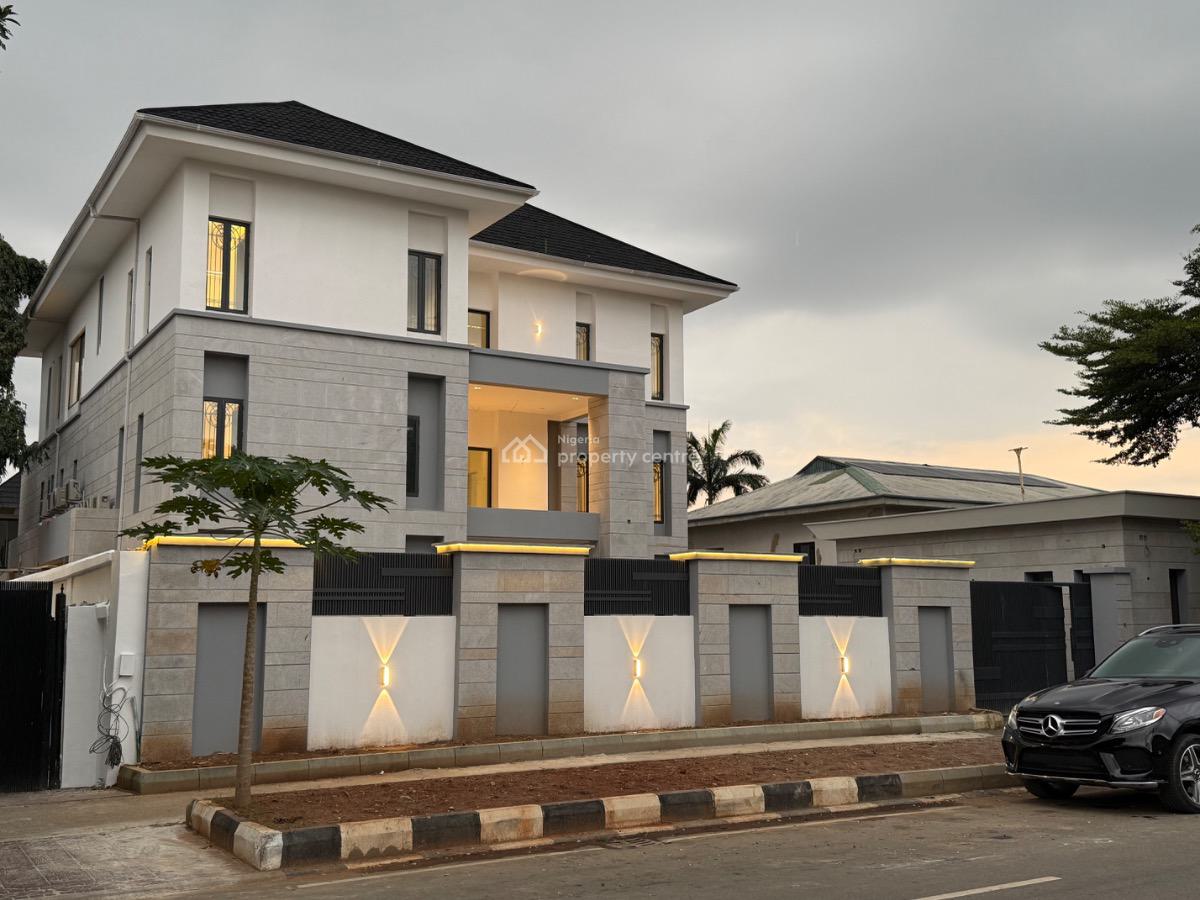 Breathtaking 7 Bedrooms Maisonette., Maitama District, Abuja, Detached Duplex for Sale