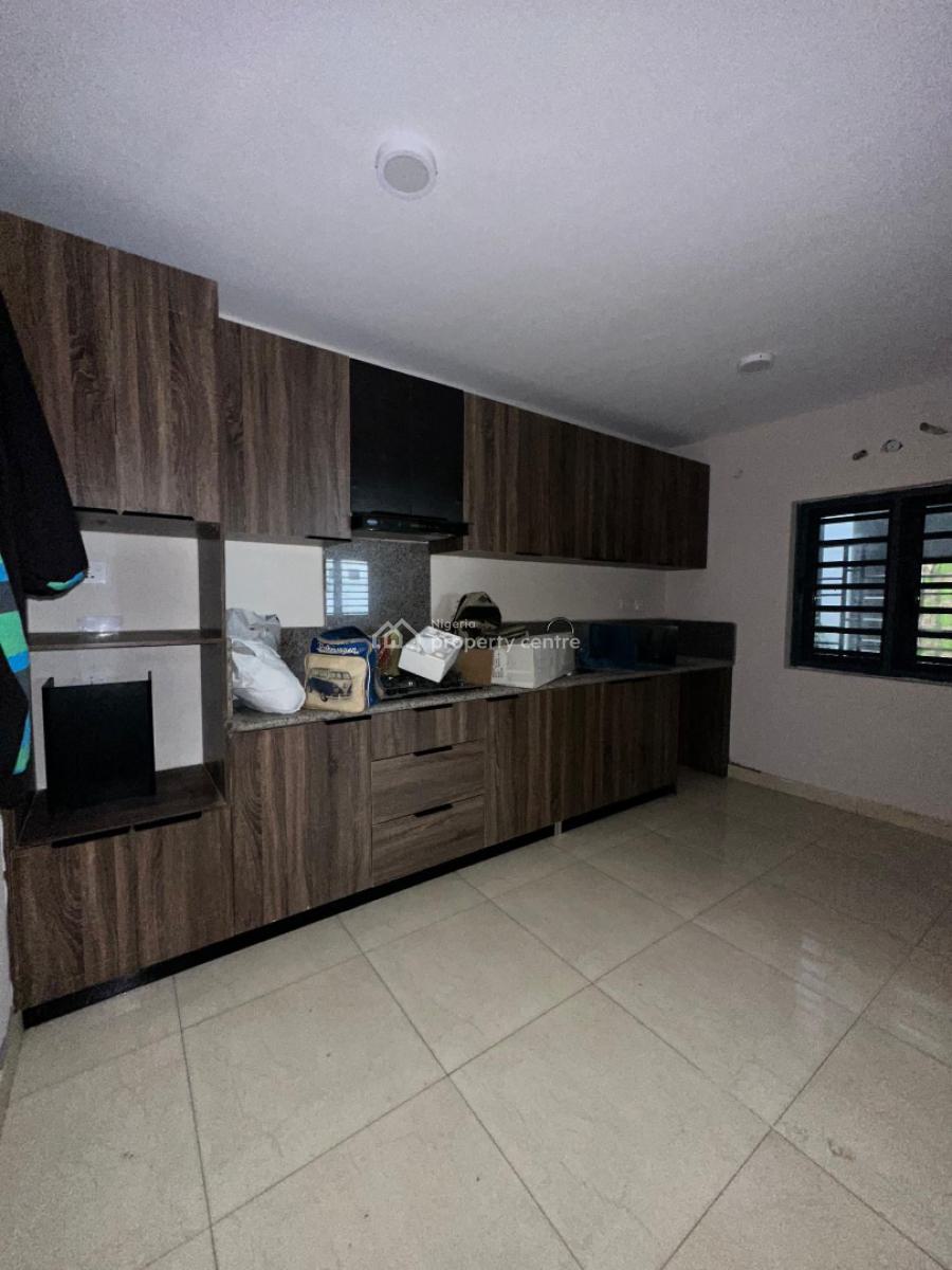 Neatly Built 2 Bedroom Apartment, Osapa London, Osapa, Lekki, Lagos, Flat / Apartment for Sale