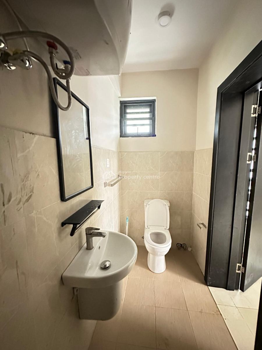 Neatly Built 2 Bedroom Apartment, Osapa London, Osapa, Lekki, Lagos, Flat / Apartment for Sale
