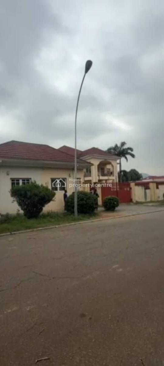 Old Demolishable House on 3000sqm Land, Gana Street, Maitama District, Abuja, Detached Duplex for Sale