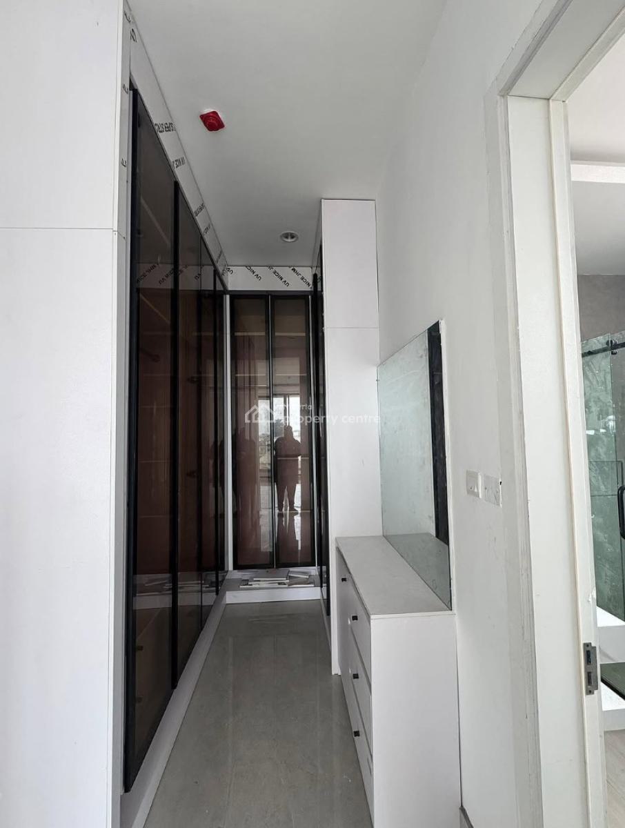3 Bedroom Apartment with Bq, Lekki Phase 1, Lekki, Lagos, Flat / Apartment for Rent