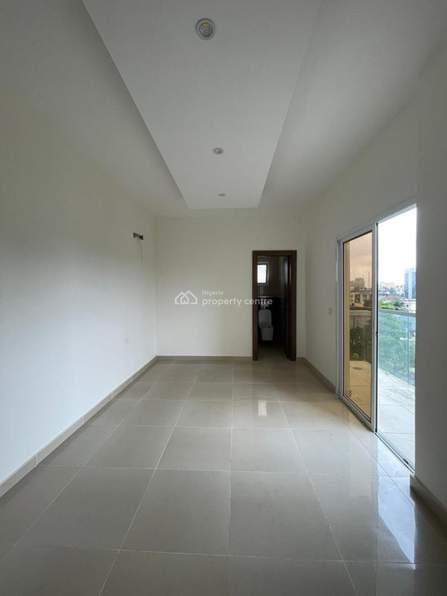 Elegantly Built 3 Bedroom Apartment with Swimming Pool, Gym & Elevator, Victoria Island (vi), Lagos, Flat / Apartment for Rent