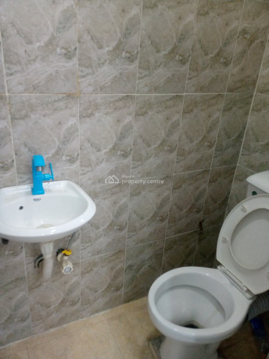 20sqm Shop Space, Lekki Phase 1, Lekki, Lagos, Shop for Rent
