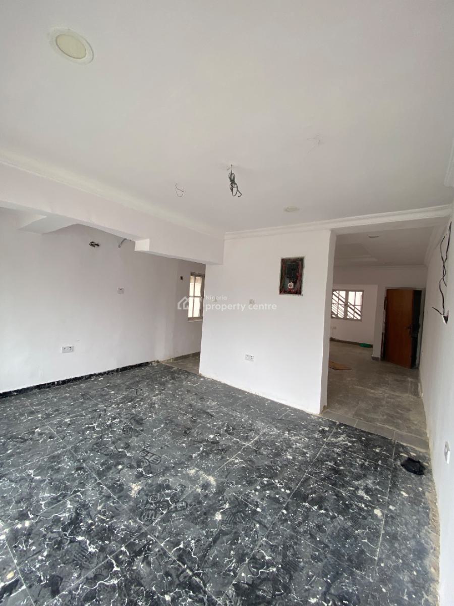 Luxury Shop Facing Express in a Prime Location, Off Lekki Expressway, Lekki Phase 1, Lekki, Lagos, Shop for Rent