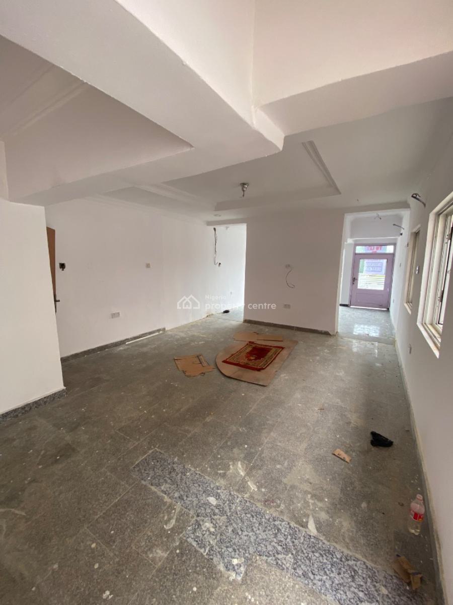 Luxury Shop Facing Express in a Prime Location, Off Lekki Expressway, Lekki Phase 1, Lekki, Lagos, Shop for Rent