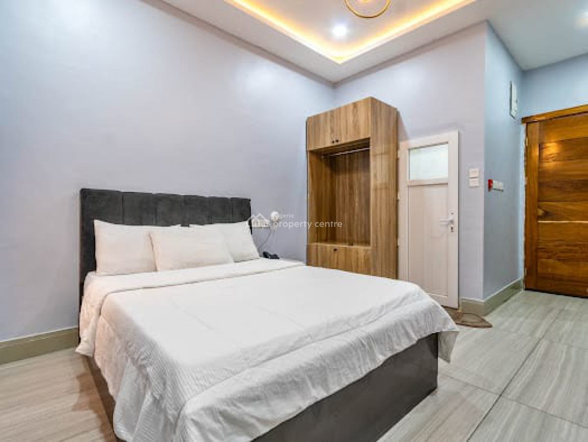 Nicely Furnished Studio Apartment, Ikota, Lekki, Lagos, Flat / Apartment Short Let