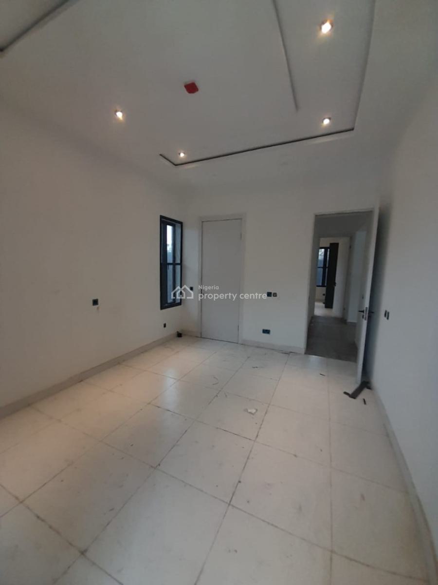 Serviced with 24/7 Power Supply 1 Bedroom En-suite Flat. It Will Come, Lekki Phase 1, Lekki, Lagos, Flat / Apartment for Rent