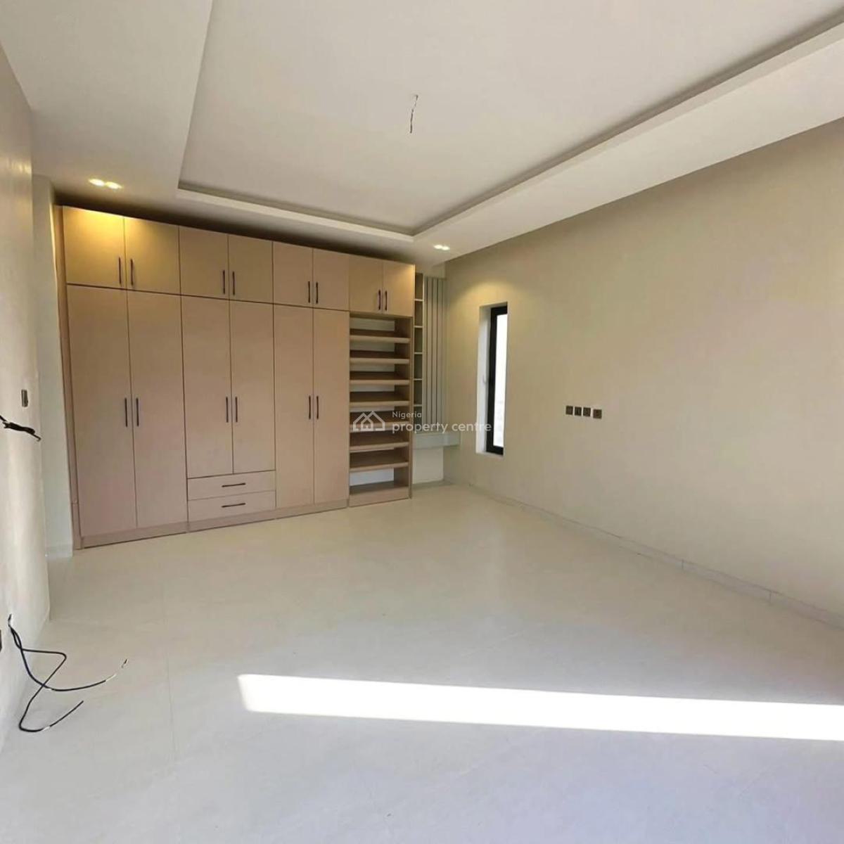 Contemporary Fully Detached 5 Bedroom Duplex & Bq, Guzape Hills, Guzape District, Abuja, Detached Duplex for Sale