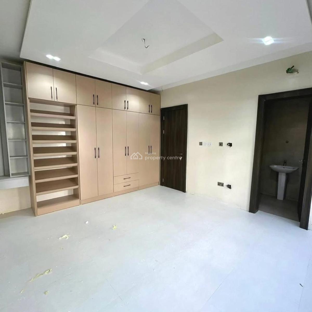Contemporary Fully Detached 5 Bedroom Duplex & Bq, Guzape Hills, Guzape District, Abuja, Detached Duplex for Sale