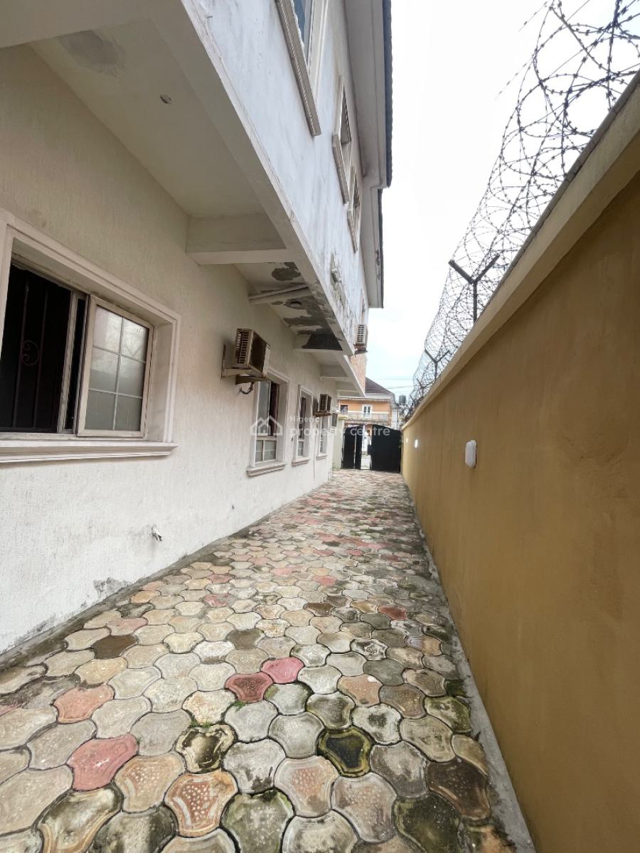 5 Bedrooms Spacious House, 2 in a Compound, Chevron, Lekki, Lagos, Office Space for Rent
