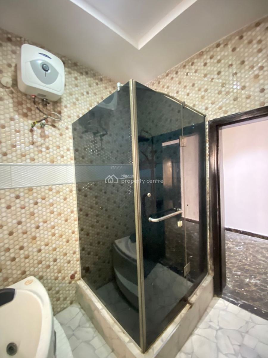 Ready to Move in 3 Bedrooms Terraced Duplex with Bq., Lekki Phase 1, Lekki, Lagos, Terraced Duplex for Rent
