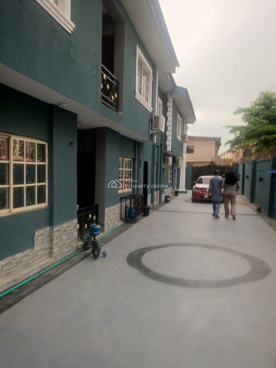 Luxury Mini Flat +pop + (upstairs), Omole Phase 1, Ojodu, Lagos, Mini Flat (room and Parlour) for Rent