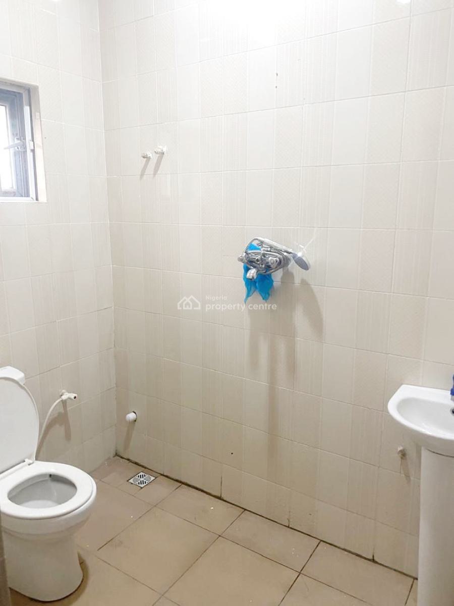 a Well Maintained Spacious 3 Bedroom Flat, Isheri, Magodo, Lagos, Flat / Apartment for Rent
