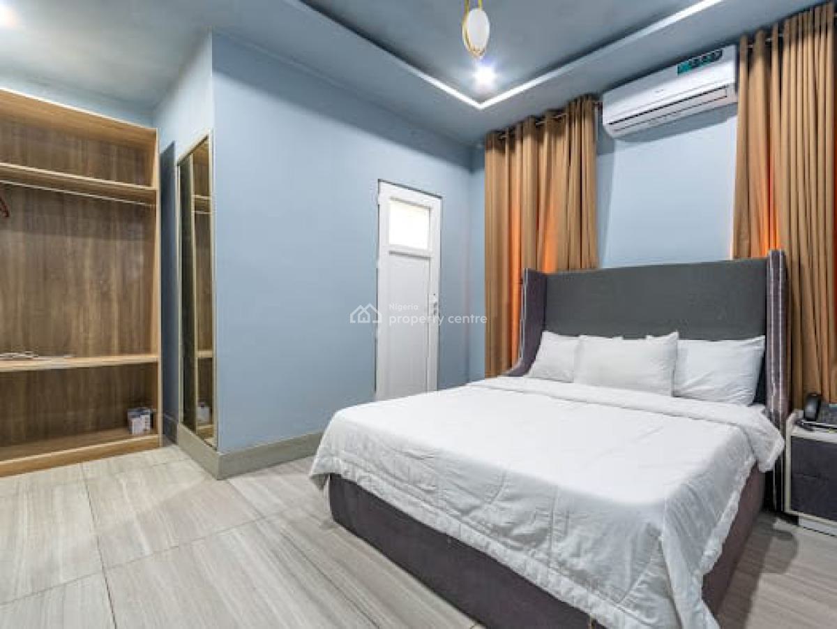 Nicely Furnished 1 Bedroom Apartment, Ikota, Lekki, Lagos, Flat / Apartment Short Let