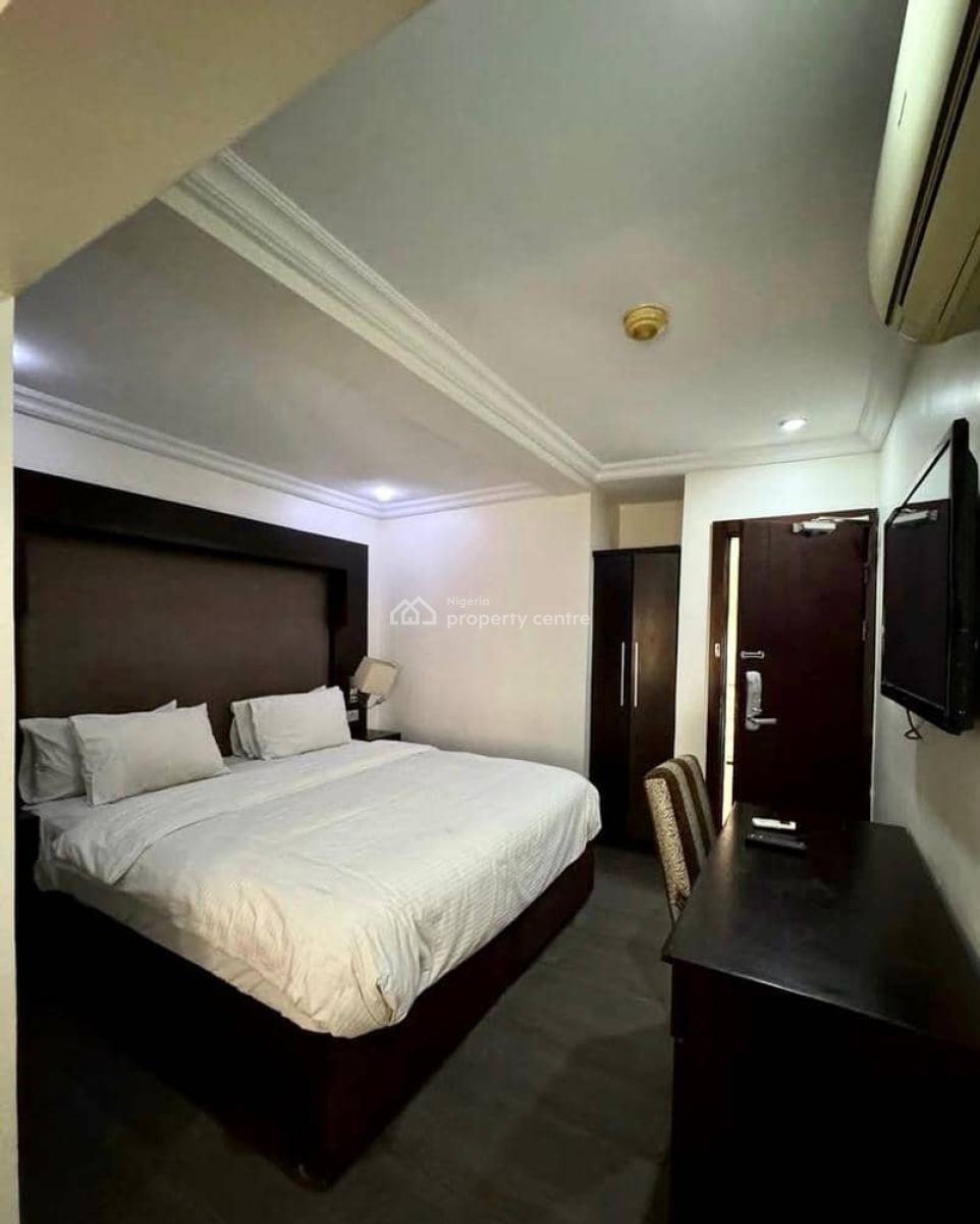 Commercial Property Massive 17 Bedroom Fully Detached Duplex, Lekki Phase 1, Lekki, Lagos, Hotel / Guest House for Rent