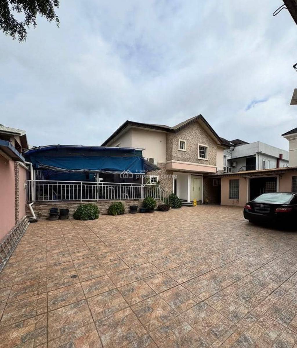 Commercial Property Massive 17 Bedroom Fully Detached Duplex, Lekki Phase 1, Lekki, Lagos, Hotel / Guest House for Rent